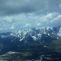 Flugwegposition um 13:11:37: Aufgenommen in der Nähe von Gemeinde Goldegg, Goldegg, Österreich in 3032 Meter